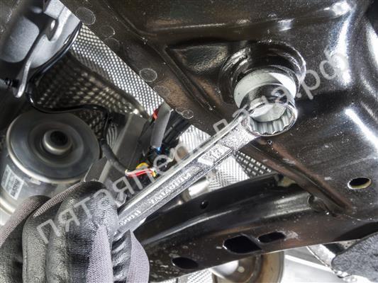 Ключ гаечный комбинирован - 600N22